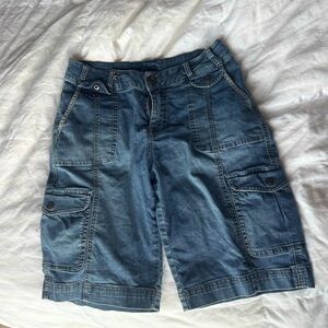 JAG jeans cargo stretchy denim shorts, size 4